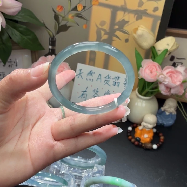 翡翠未镶嵌手镯冰胶蓝