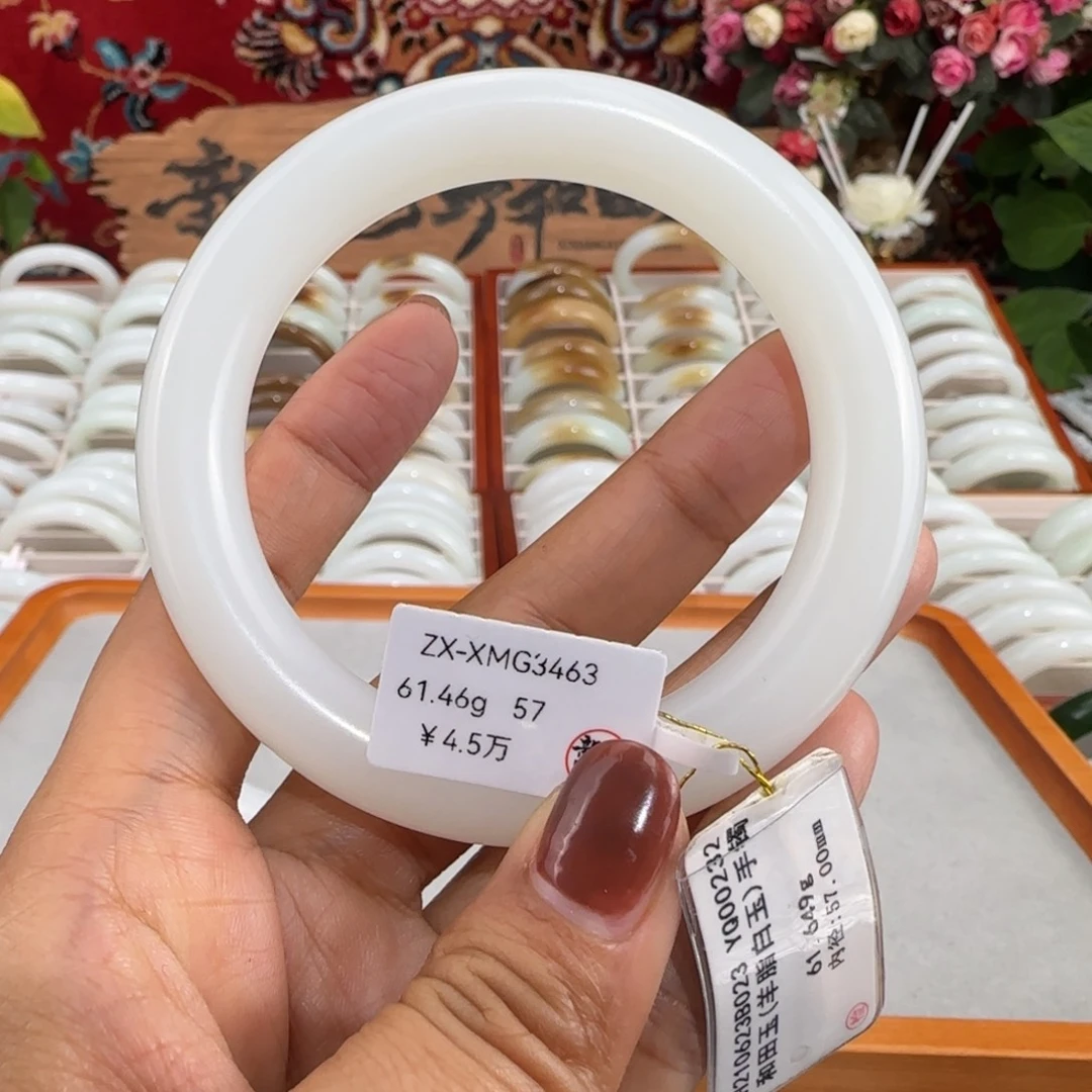 和田玉未镶嵌手镯天然新疆圆条女士白玉手镯