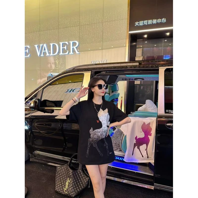 2025春夏银色小鹿短袖 T053