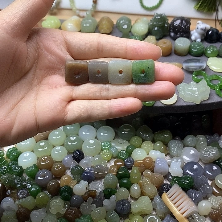 未镶嵌和田玉挂件方扣68一个多样性发其一