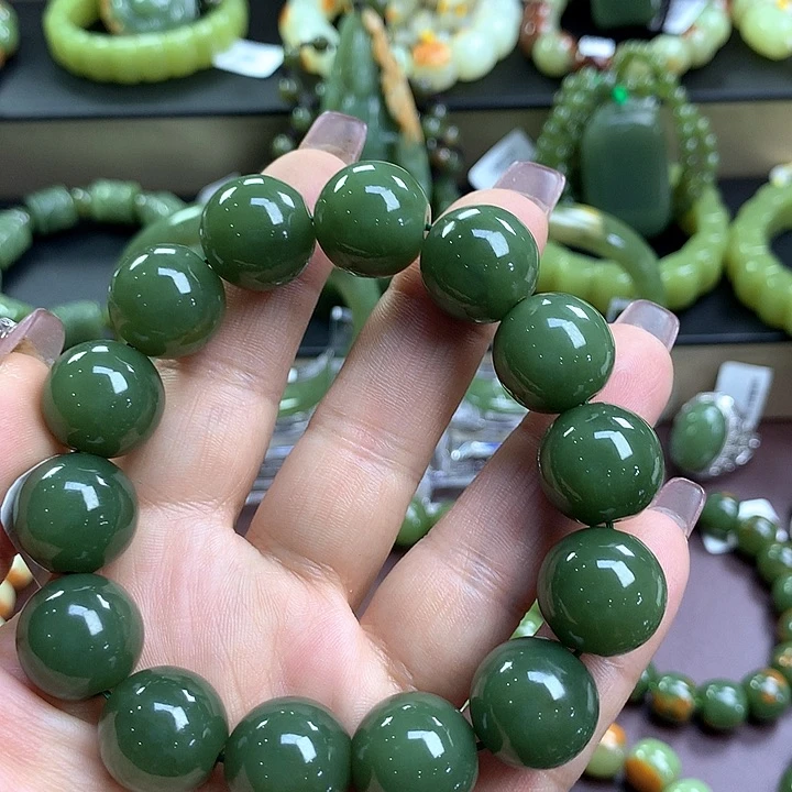 手串未镶嵌透闪石质玉云*