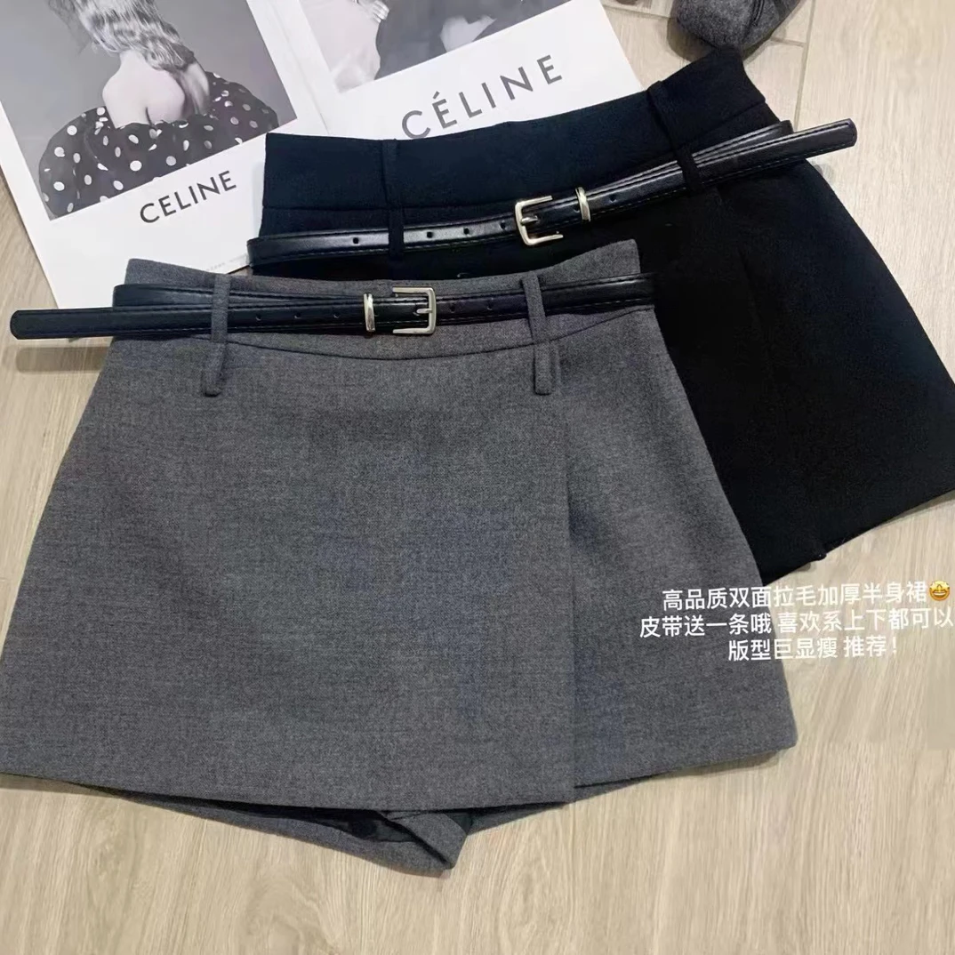 5326新款舒适百搭呢料休闲短裤裙（裤长35左右）