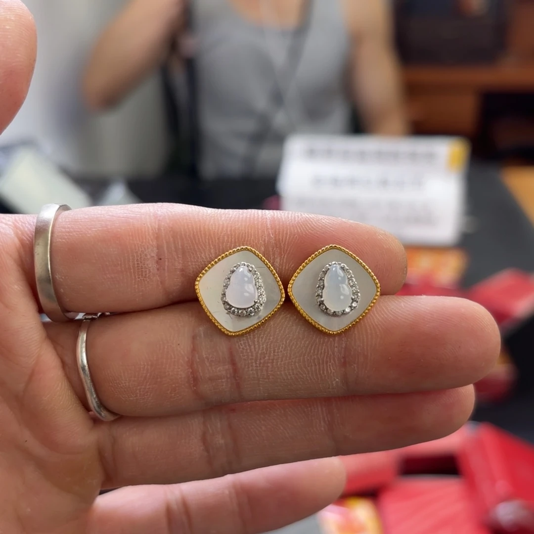 翡翠银S925镀金镶嵌颈饰