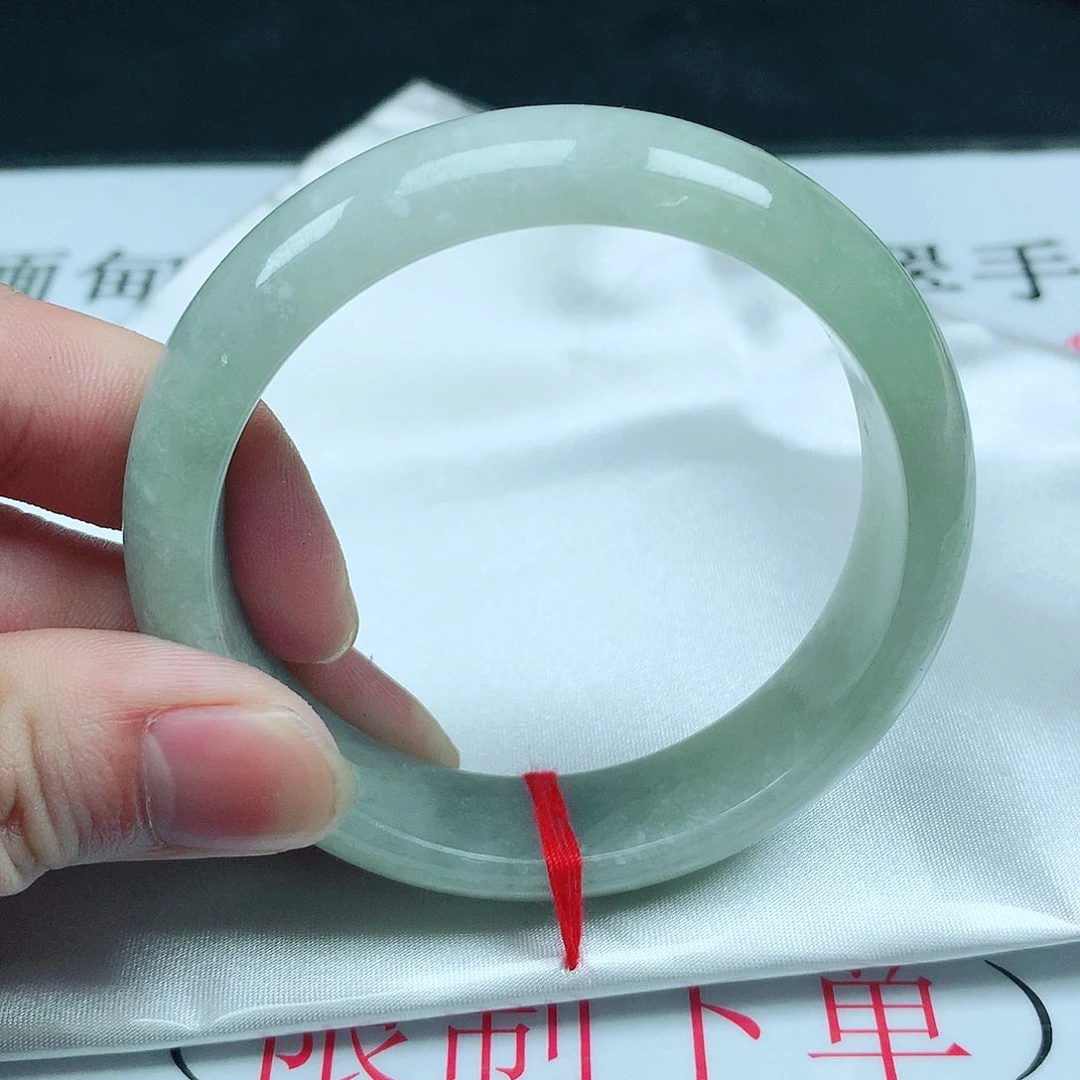 翡翠手镯未镶嵌圈57