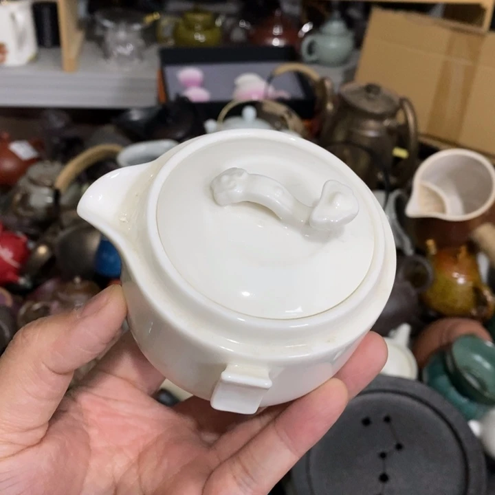 陶瓷艺术品及陶瓷壶