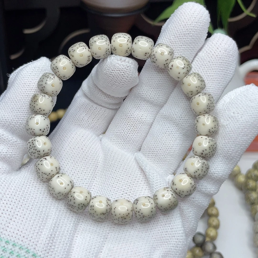 星月菩提吊坠08。9.5/8.5骨瓷白黄金瞳月朗星稀