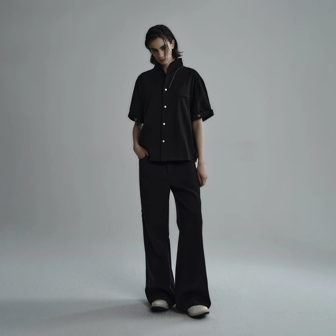 Hypeyourself「初蝉系列」竖型游侠袍特种绣短袖衬衫