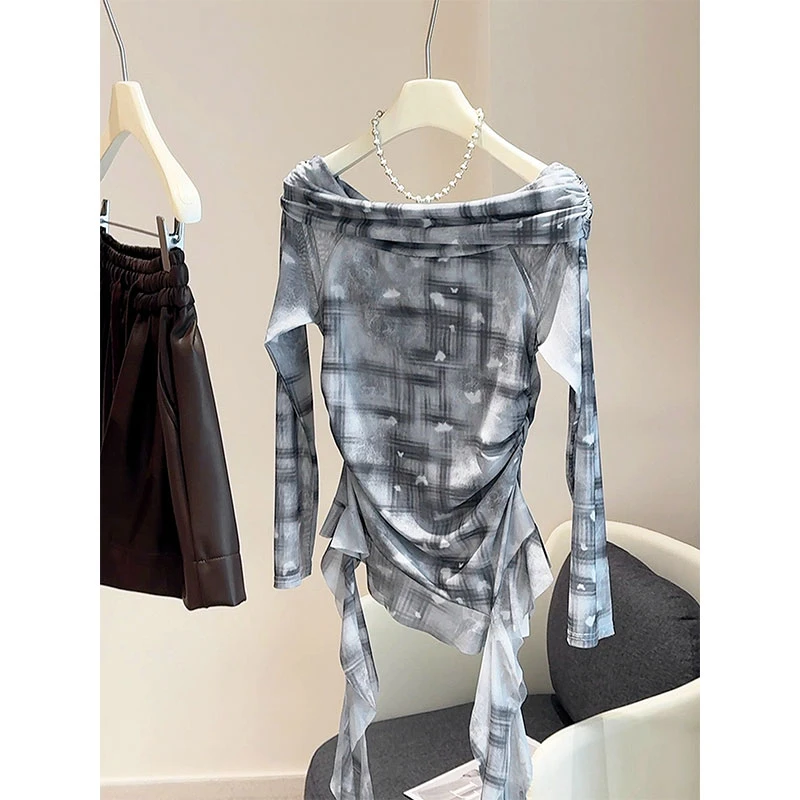 新品一字肩长袖T恤女秋扎染蝴蝶印花露肩褶皱收腰荷叶边飘带上衣