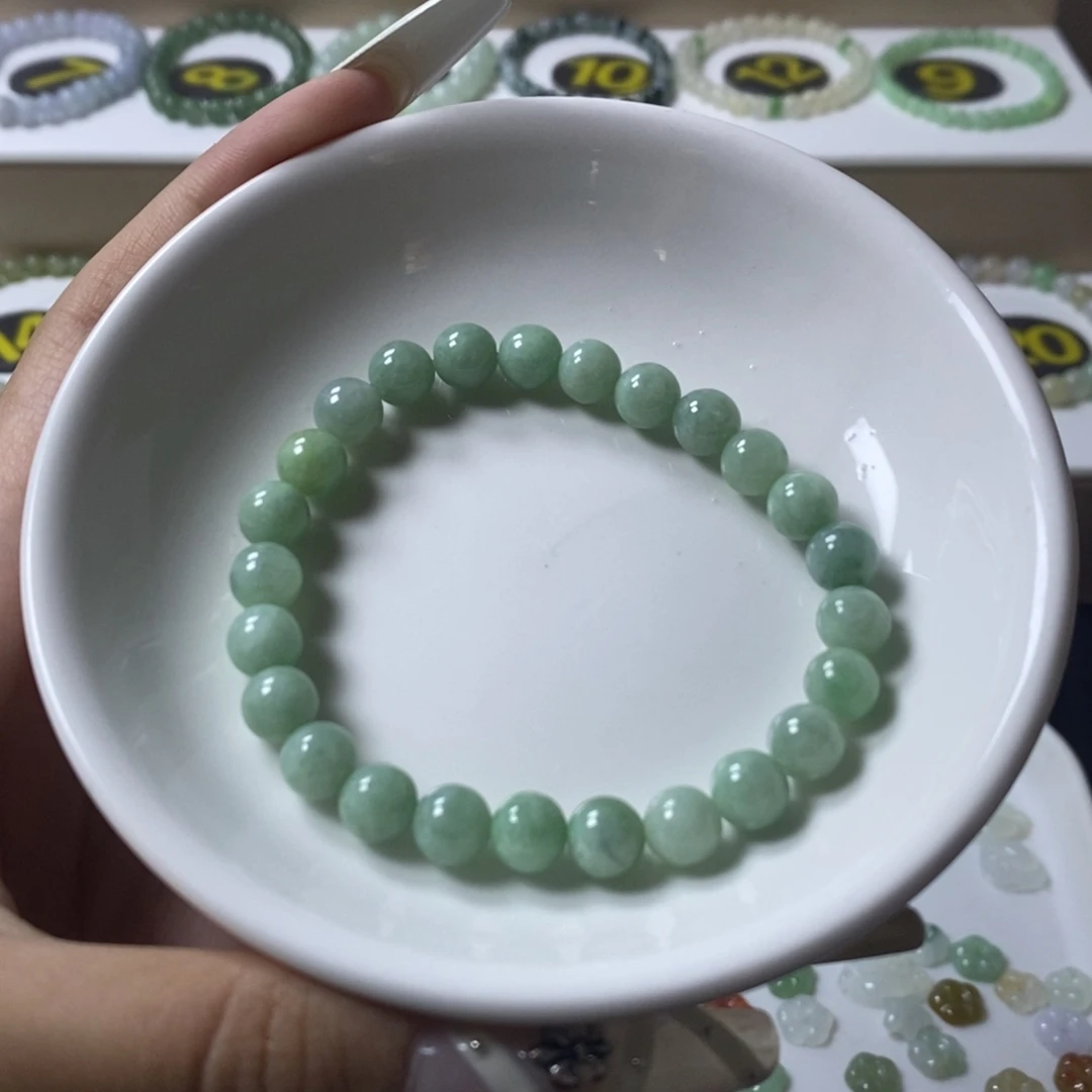 翡翠未镶嵌手链苹果绿卡7