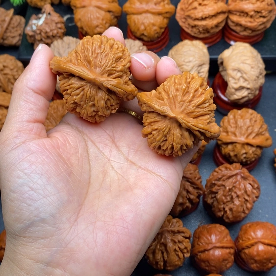 文玩核桃把件46四座楼