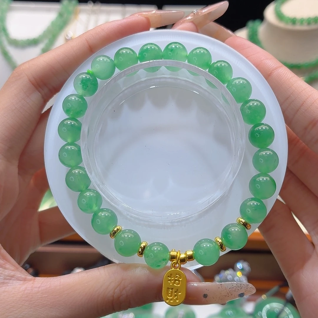 石英质玉未镶嵌颈饰布**冻