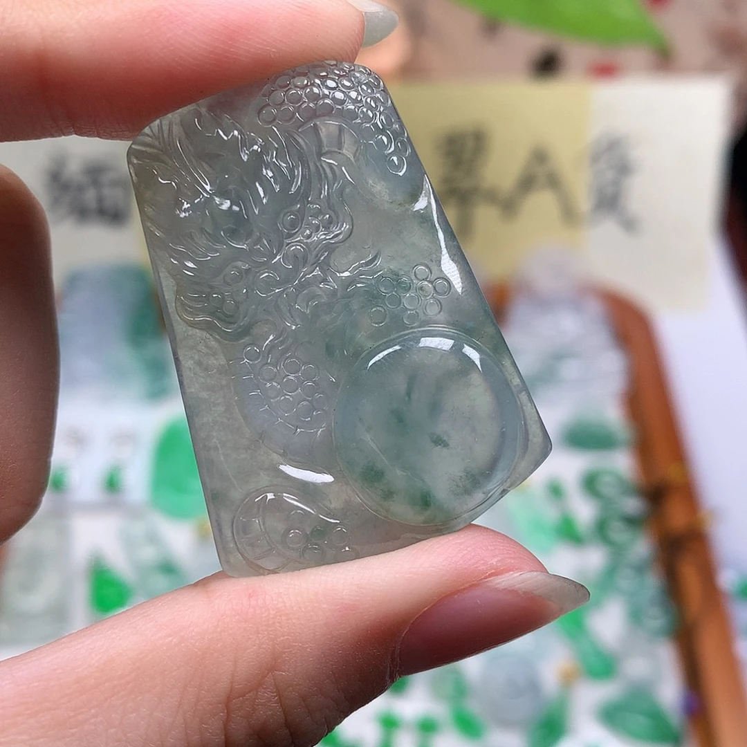 翡翠散珠缅甸天然A货翡翠冰种龙牌
