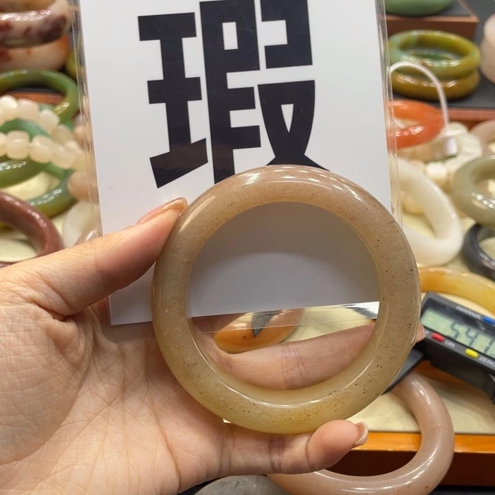 又***仔石英质玉未镶嵌珠宝奇石58