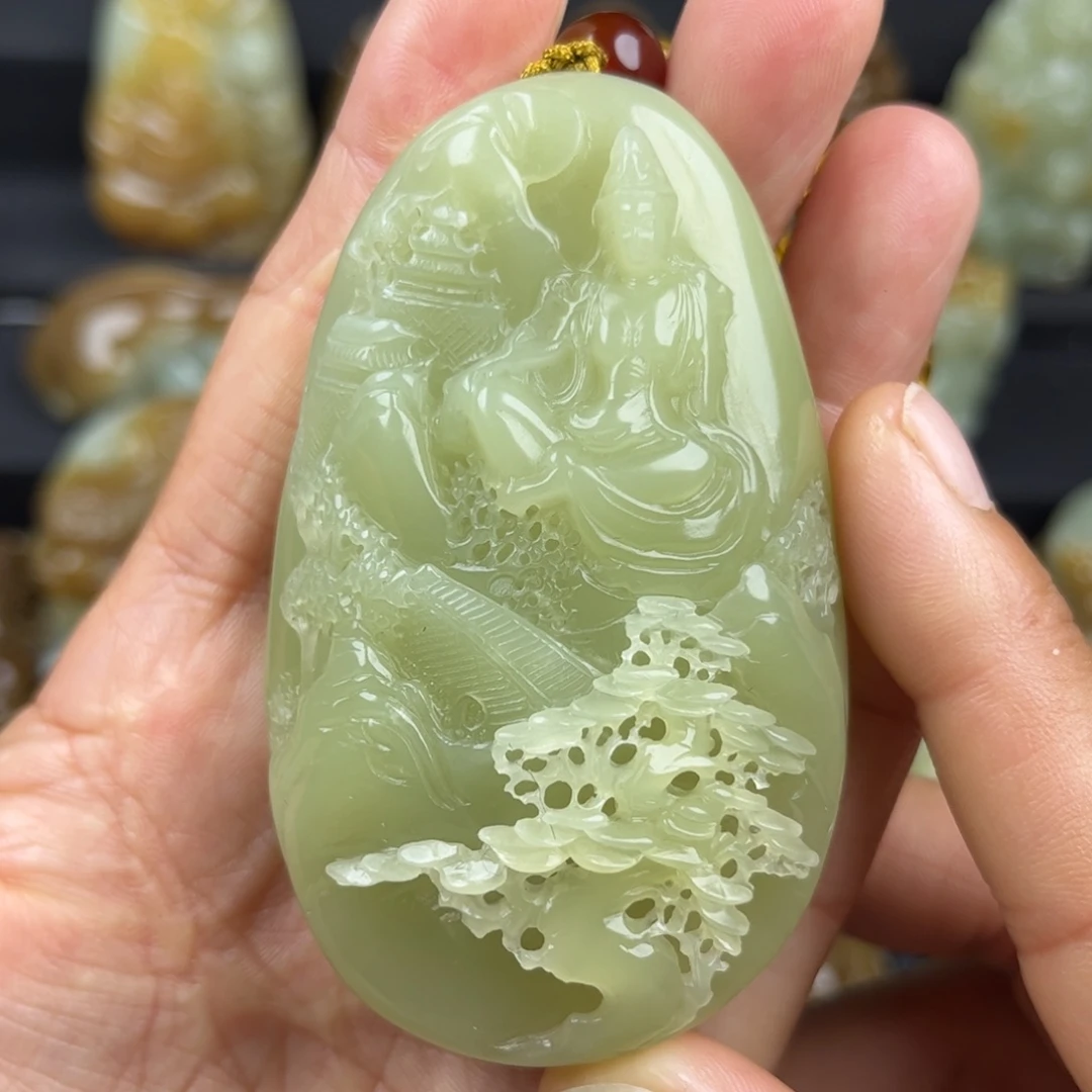 和田玉未镶嵌把件