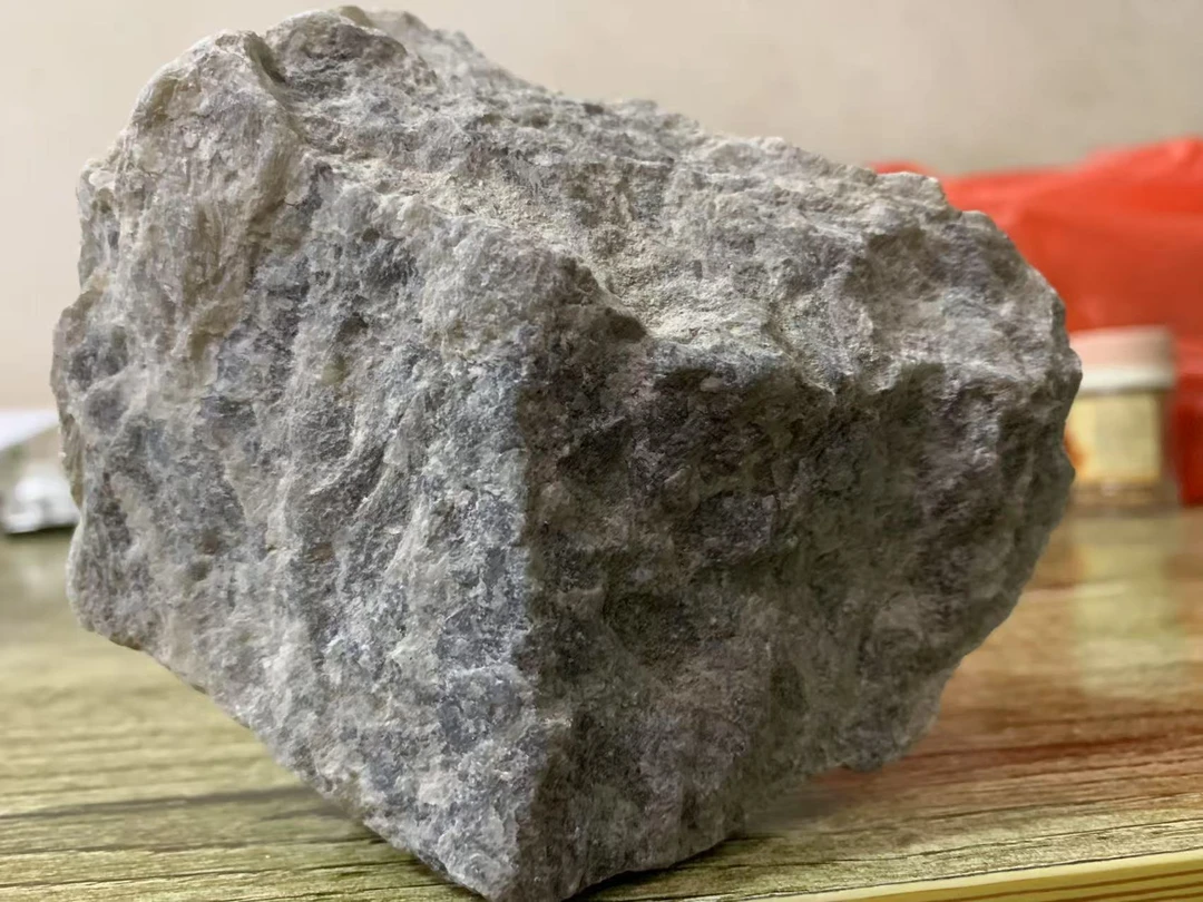 纯天然新疆且末原石