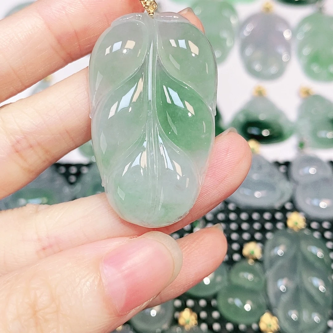 吊坠(不含链)18K金镶嵌翡翠