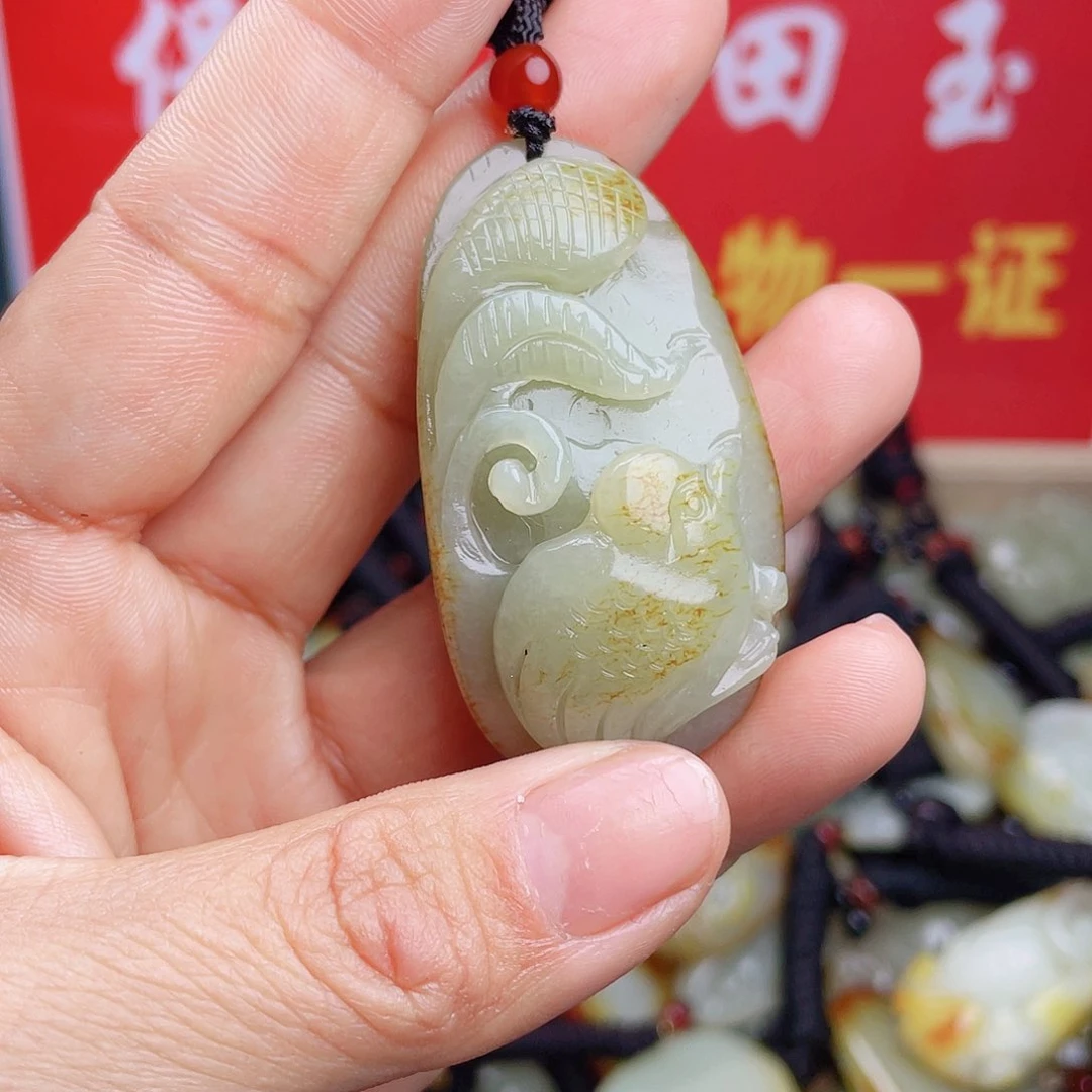 和田玉颈饰未镶嵌