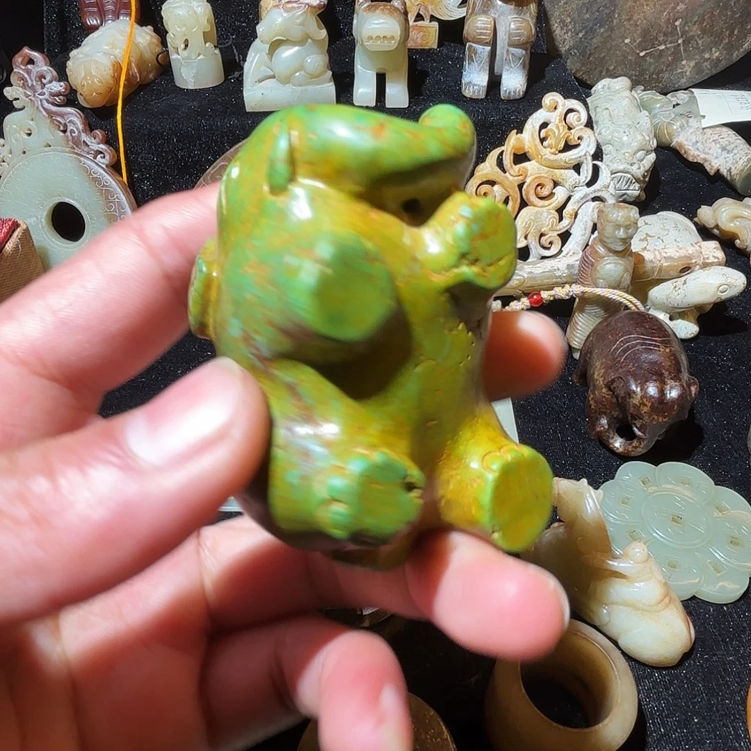 枫***鱼和田玉（糖玉）未镶嵌颈饰