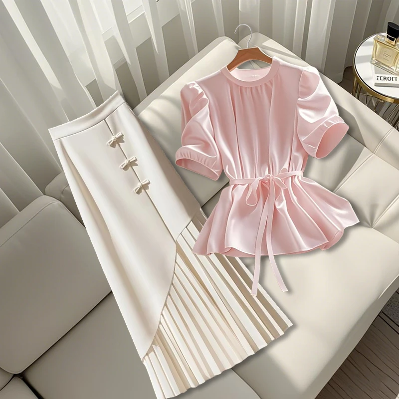 2025夏季新款洋气百搭独特超好看气质显瘦上衣高腰时尚流行半