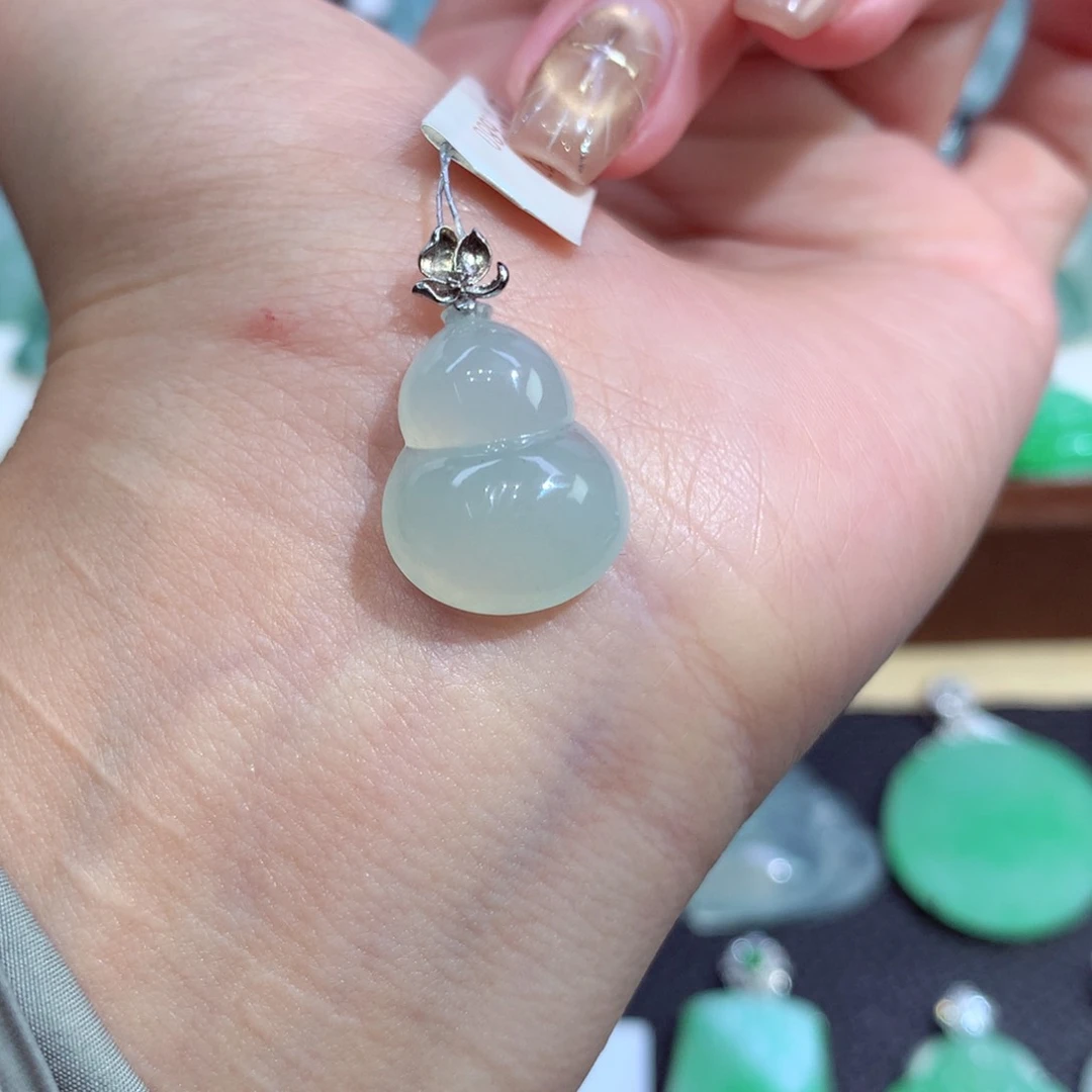 吊坠(不含链)18K金镶嵌翡翠