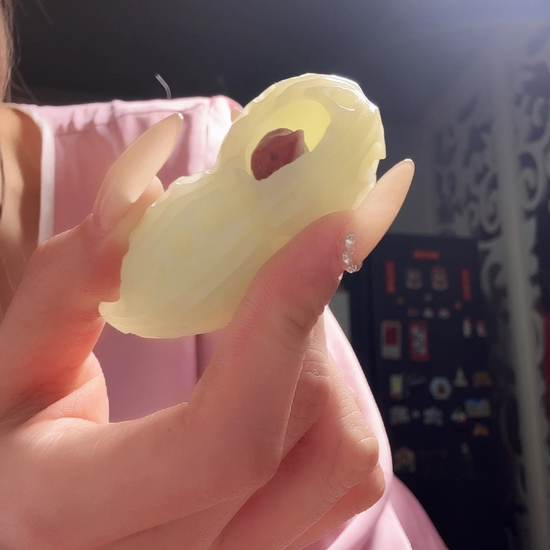 蛇纹石玉颈饰未镶嵌小**、花生