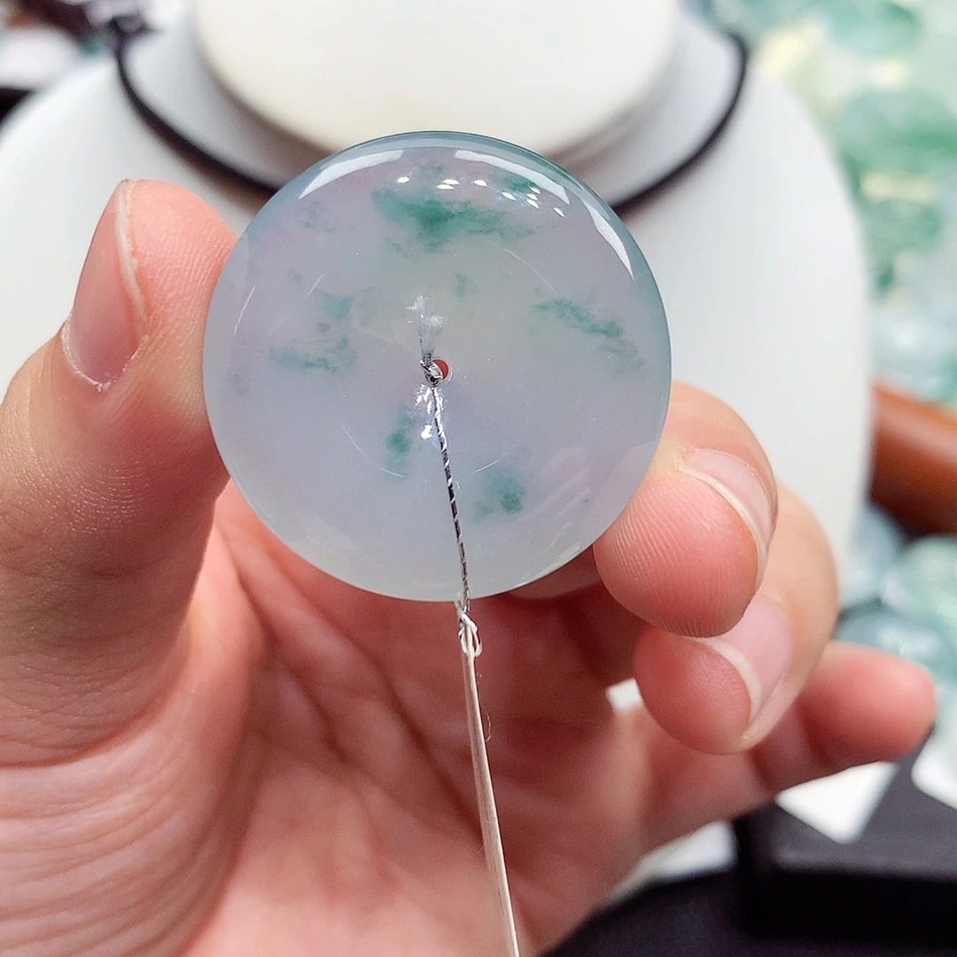 翡翠未镶嵌颈饰编号24，30/5.0