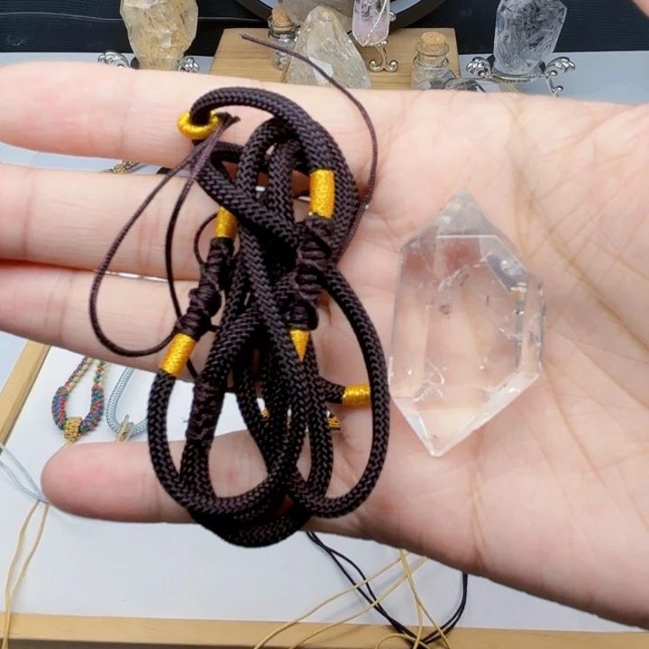 未镶嵌颈饰水晶J***n水胆闪灵钻