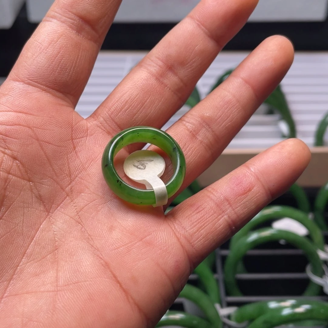 和田玉（碧玉）颈饰未镶嵌R****r