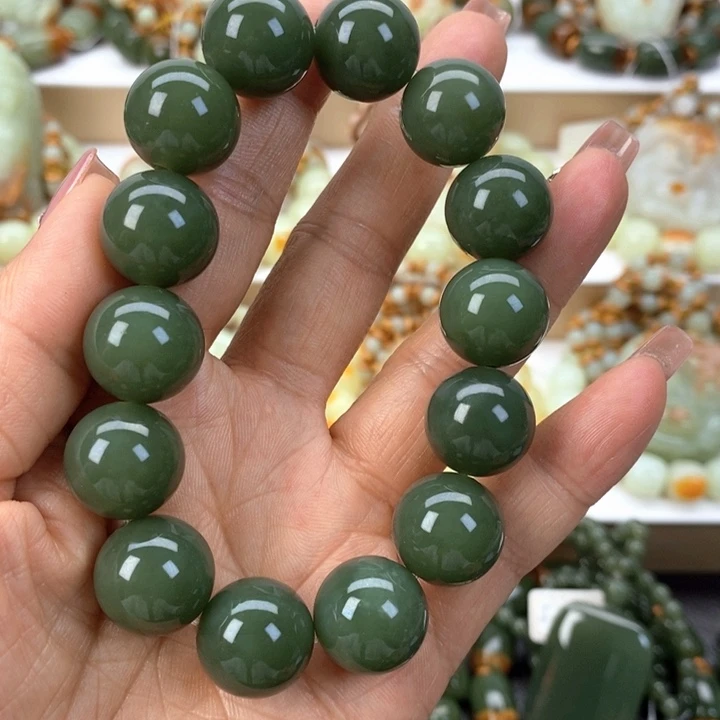 【闪购商品】透闪石质玉手串未镶嵌