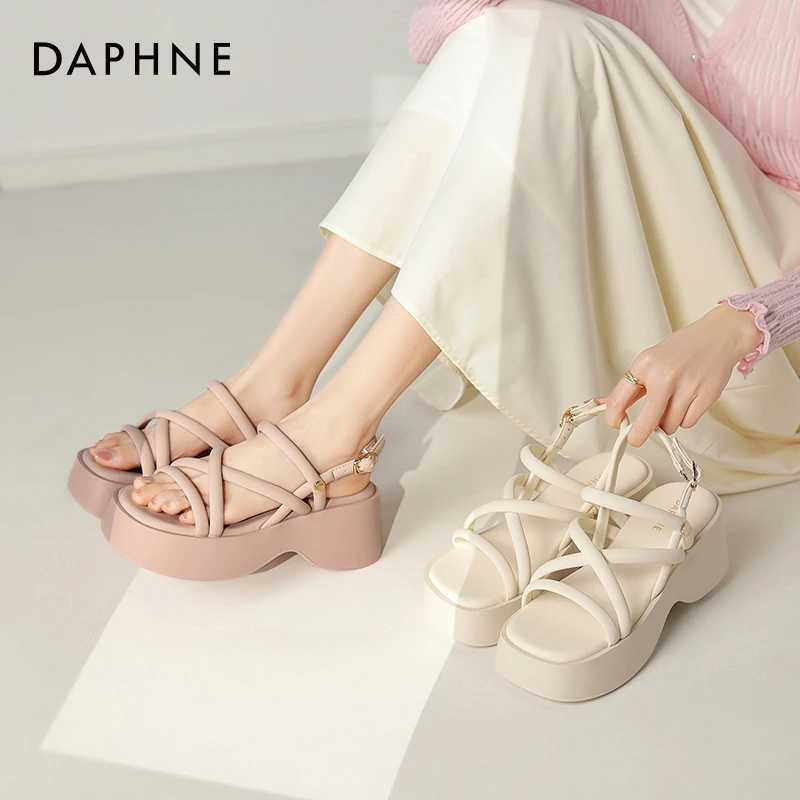 达芙妮厚底凉鞋女夏季2025新款外穿罗马女鞋夏款高跟法式坡跟沙滩