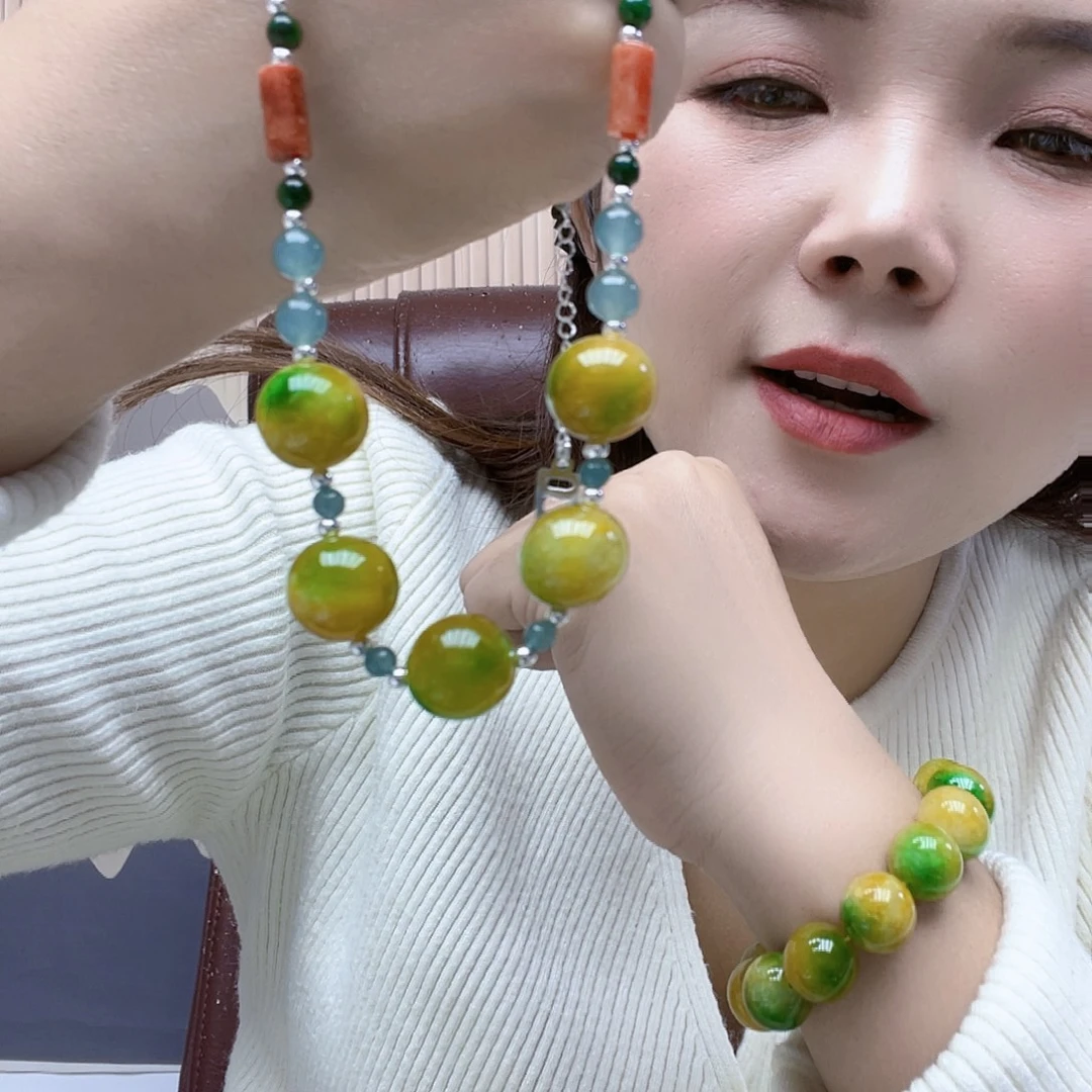 翡翠未镶嵌颈饰项链