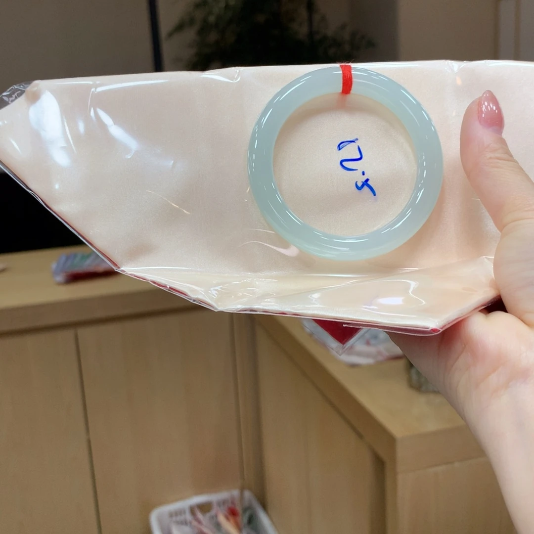 未镶嵌手镯翡翠不退不换