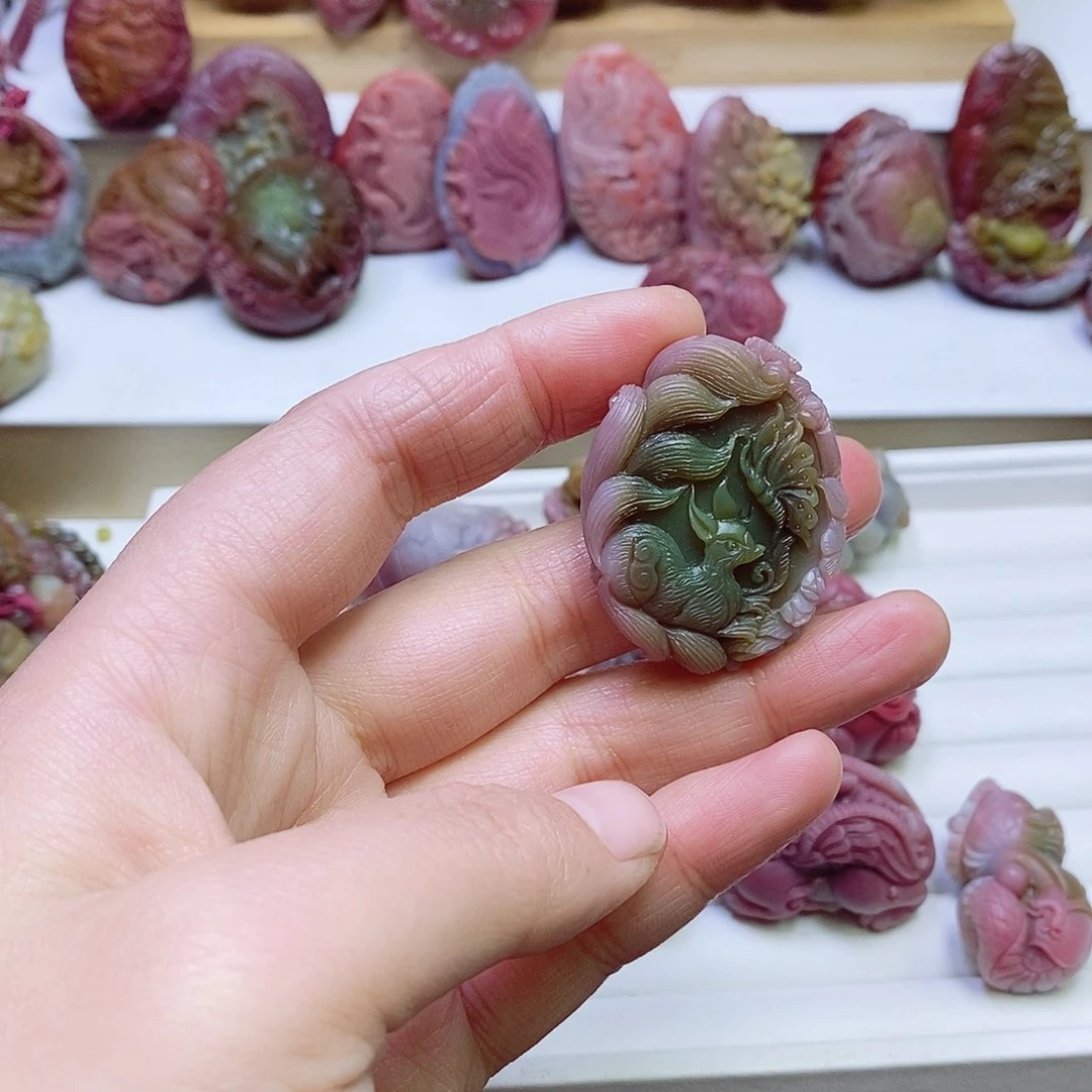 玛瑙/玉髓盐源玛瑙吊坠未镶嵌