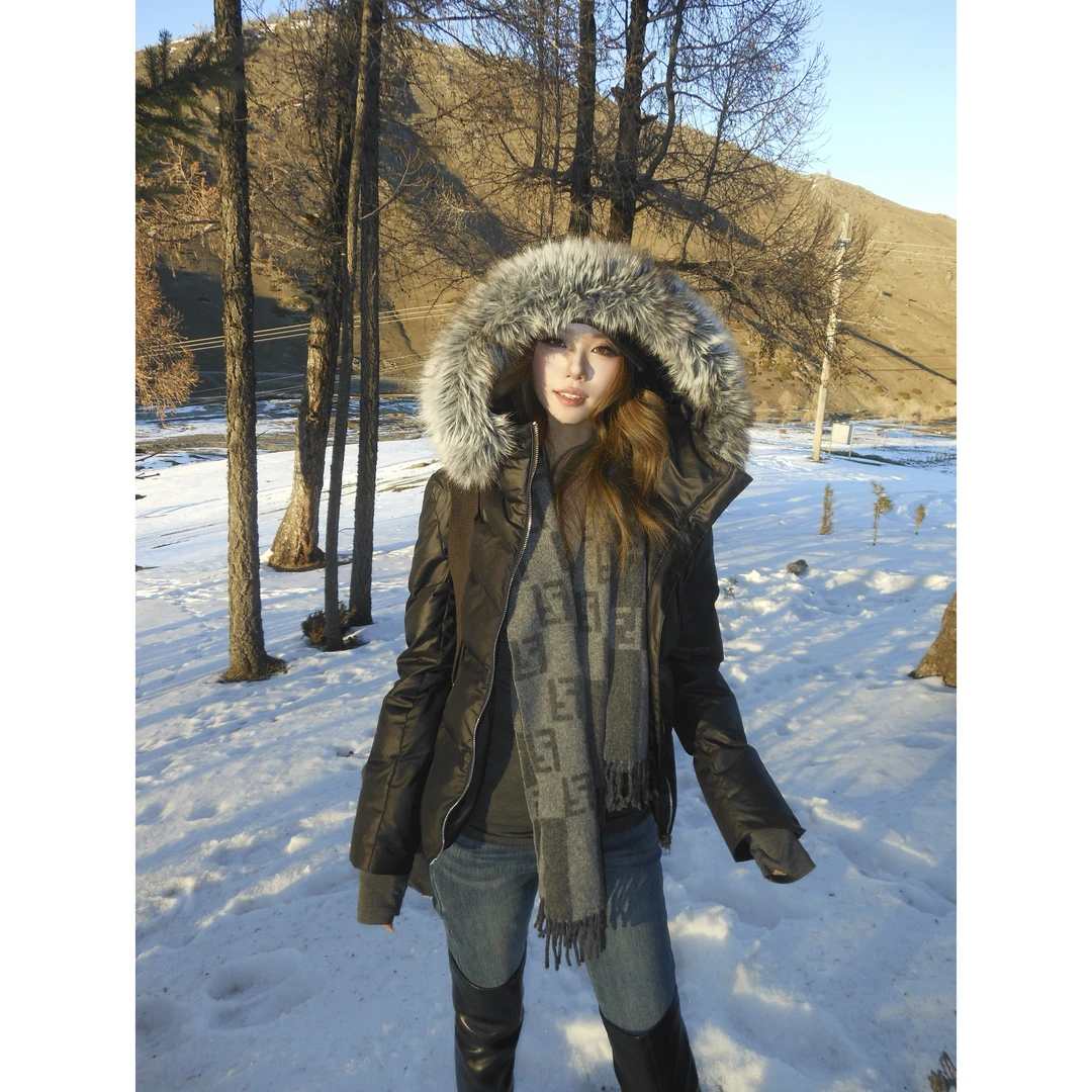 Lekii 日系复古感保暖外套显瘦遮肉毛边女冬季修身棉服KXV20263