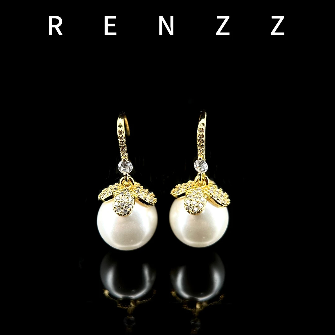 7980 镀K金 白色幸运草14mm耳钩