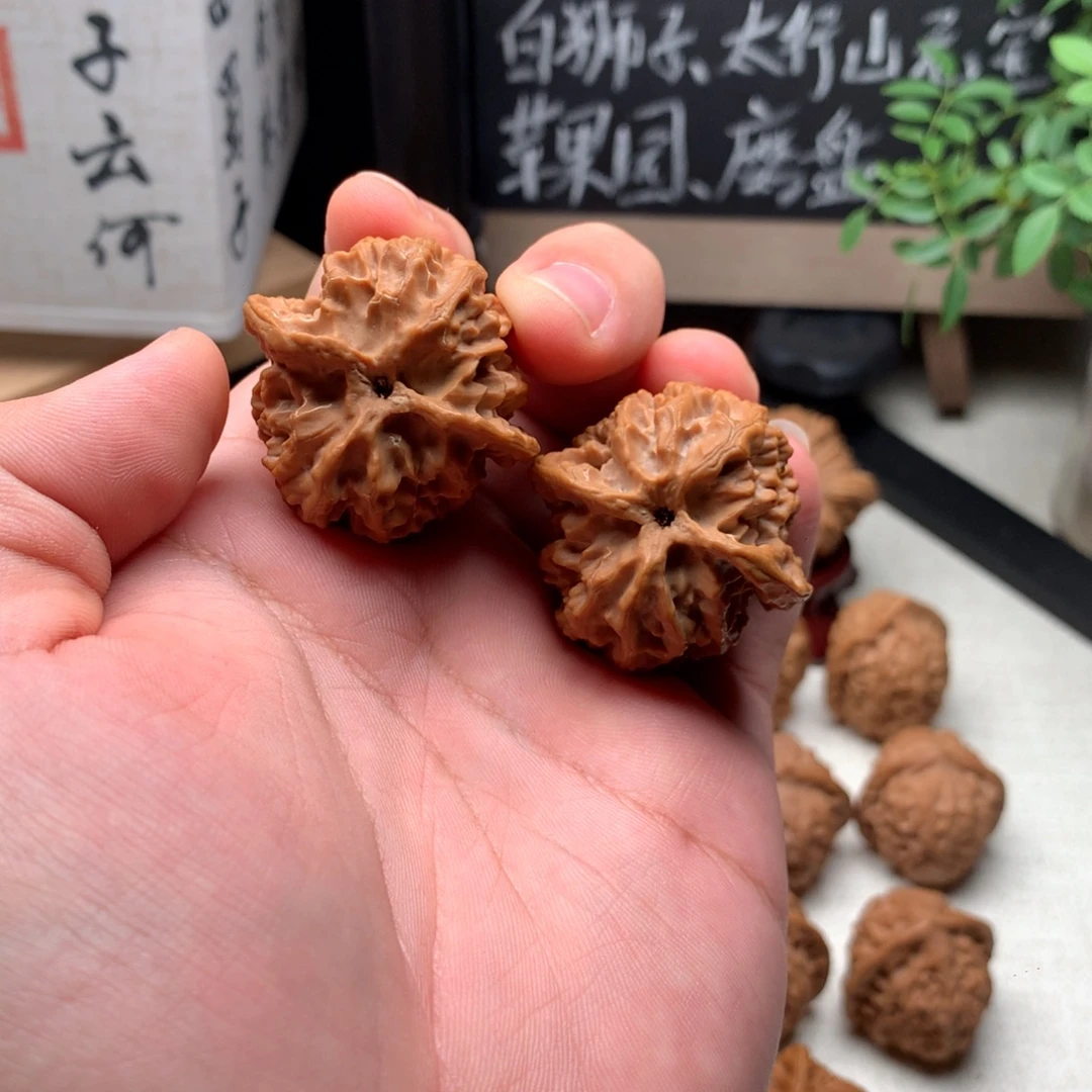 吊坠文玩核桃37苹果园