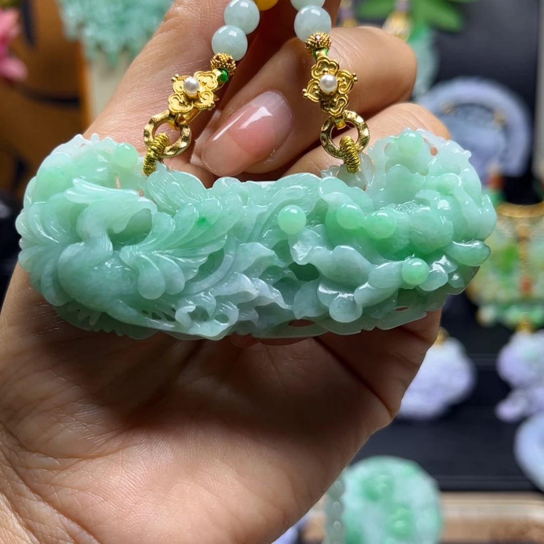 翡翠未镶嵌颈饰天然翡翠