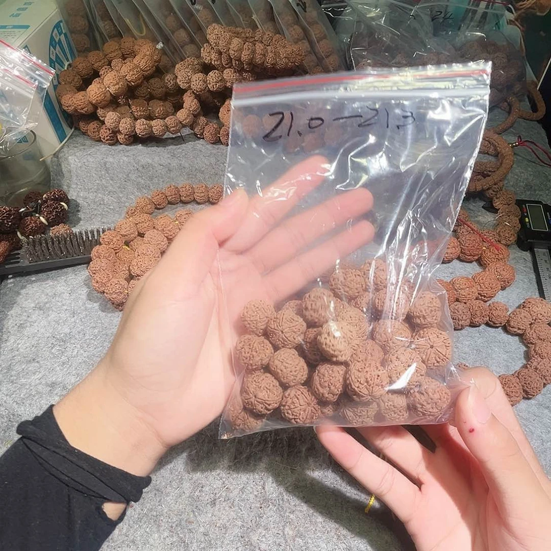 金刚菩提吊坠现场定制现场穿