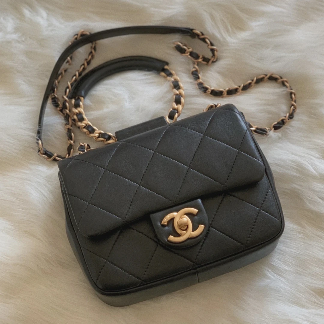 95新 Chanel/香奈儿 多多奢品/香奈儿黑金圆环手提方胖挎包/98新