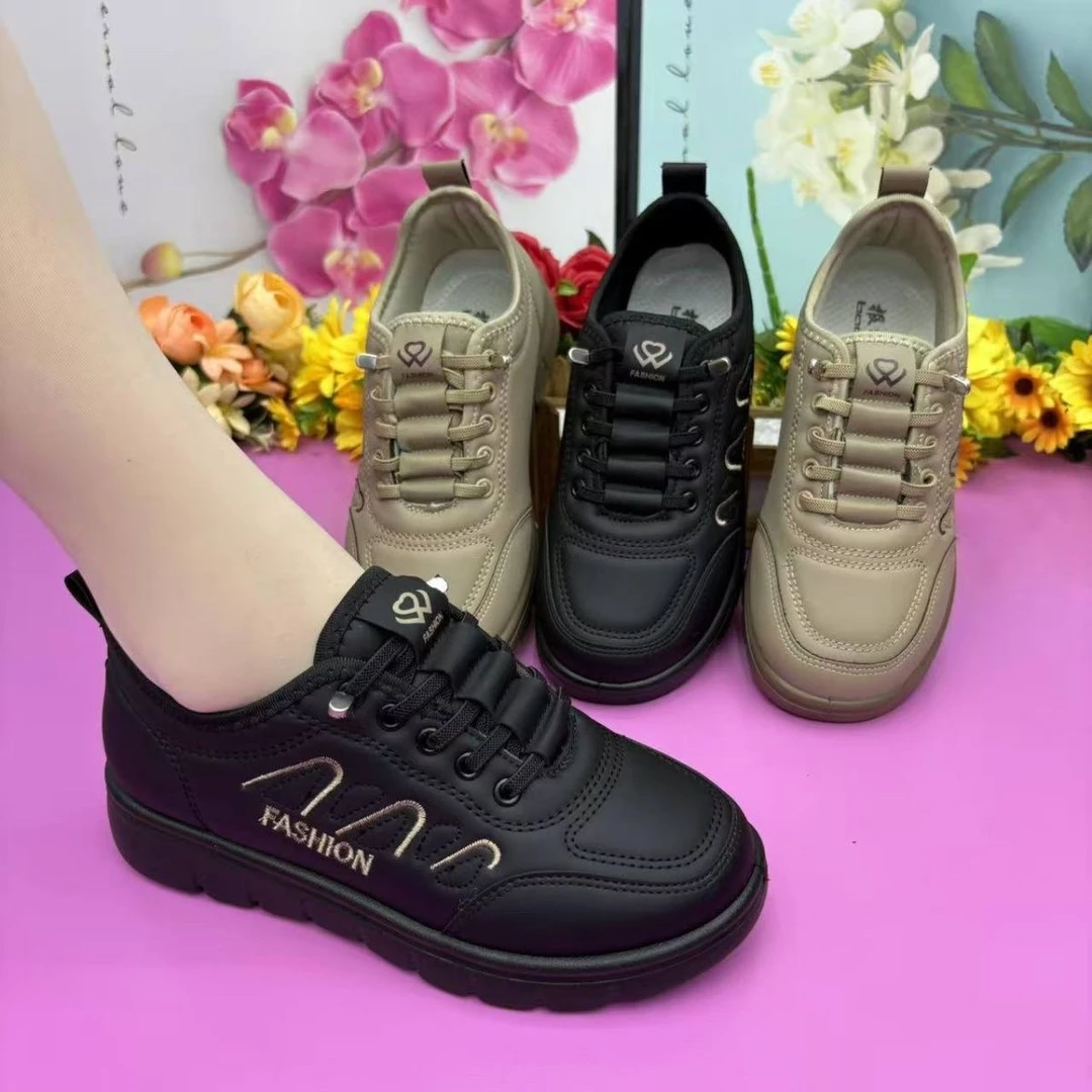 2025春秋新款运动休闲鞋老北京女单鞋软底中老年妈妈鞋防水面包鞋