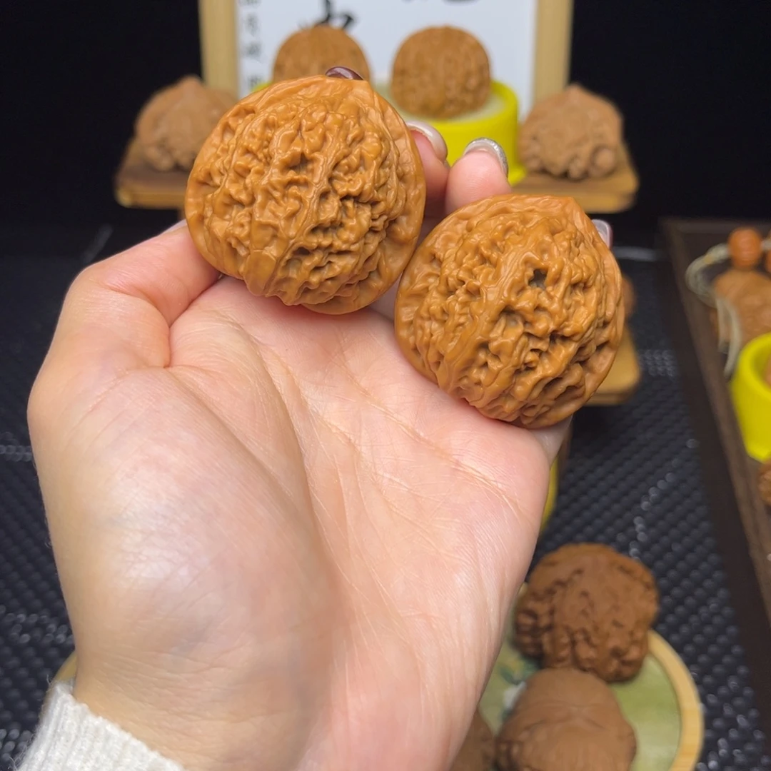 一***儿文玩核桃吊坠凤凰台42打底