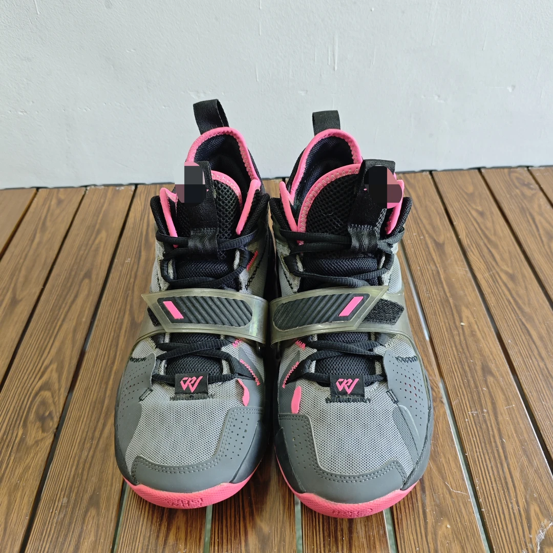 43  码  实战篮球鞋