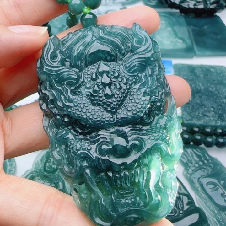 翡翠未镶嵌颈饰多样性发货天然A货翡翠