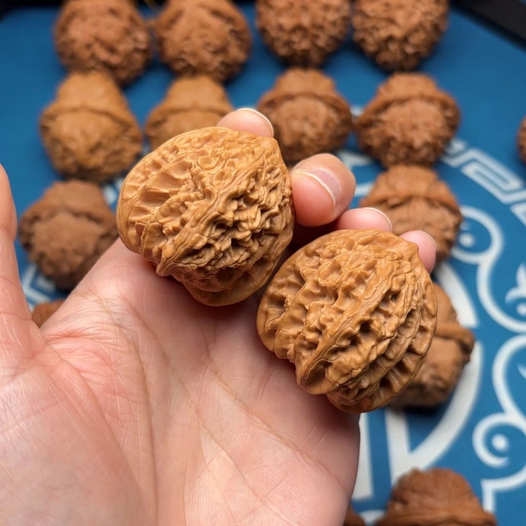 文玩核桃吊坠盘龙纹39