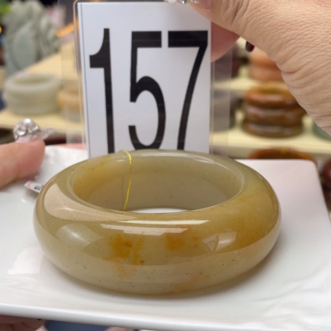 【闪购商品】石英质玉手镯未镶嵌