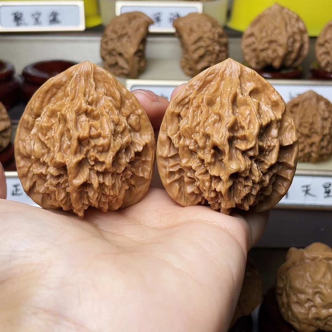 把件文玩核桃帝王48左右