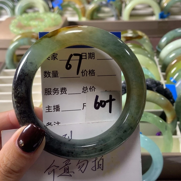 蛇纹石玉未镶嵌手镯67