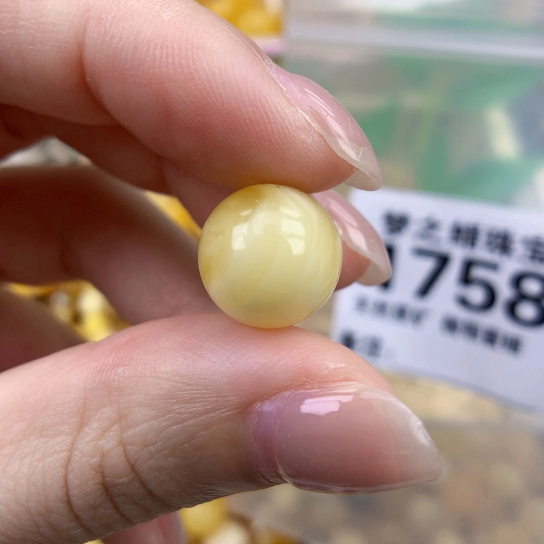 裸石琥珀未镶嵌12