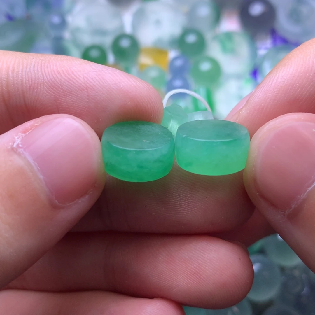 定制翡翠未镶嵌挂件