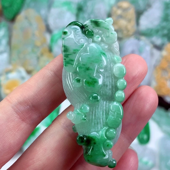 翡翠未镶嵌吊坠(不含链)